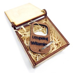 Brelok otwieracz drewniany z grawerem